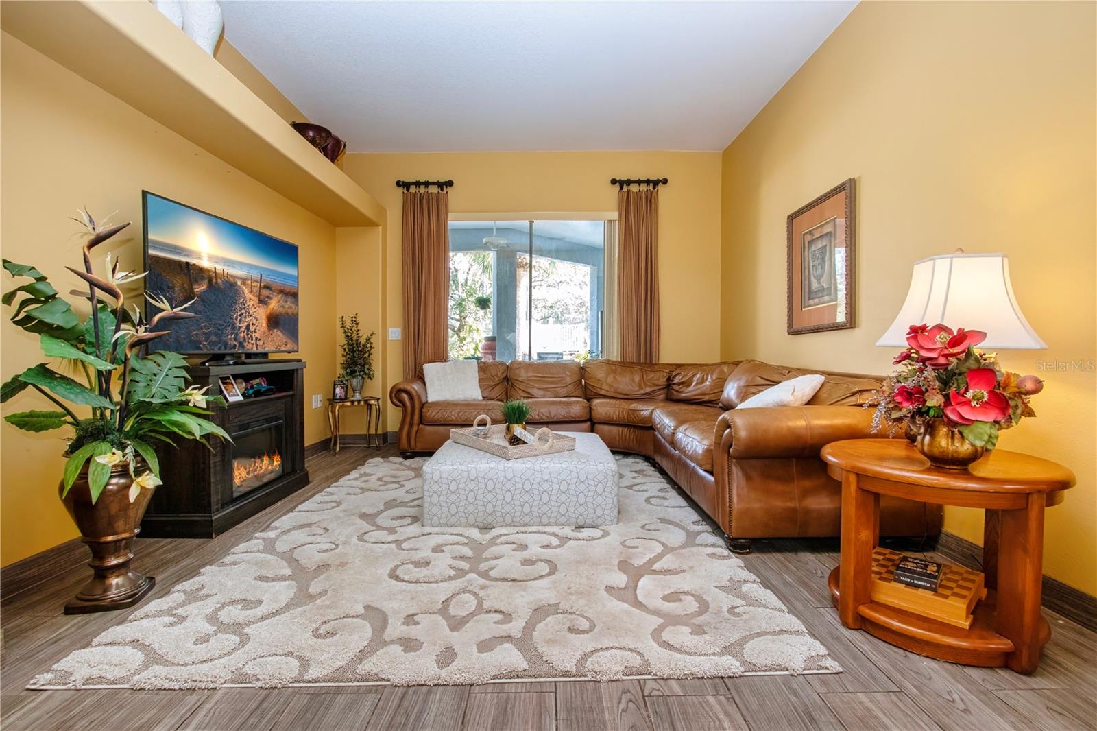 Formal Living Room. Sliding Glass Doors To Back Open Porch