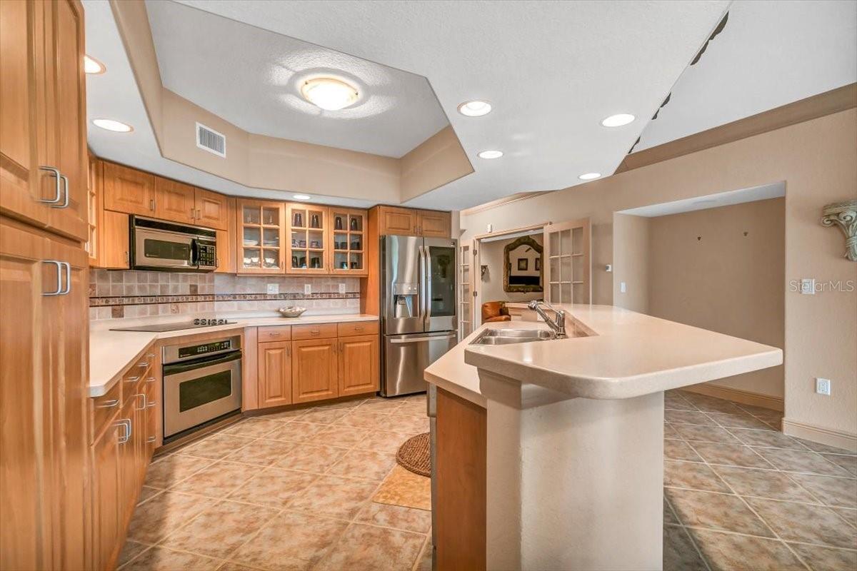 The Kitchen flows very easy and has lots of prep space Sleek Stainless Upgraded Appliances