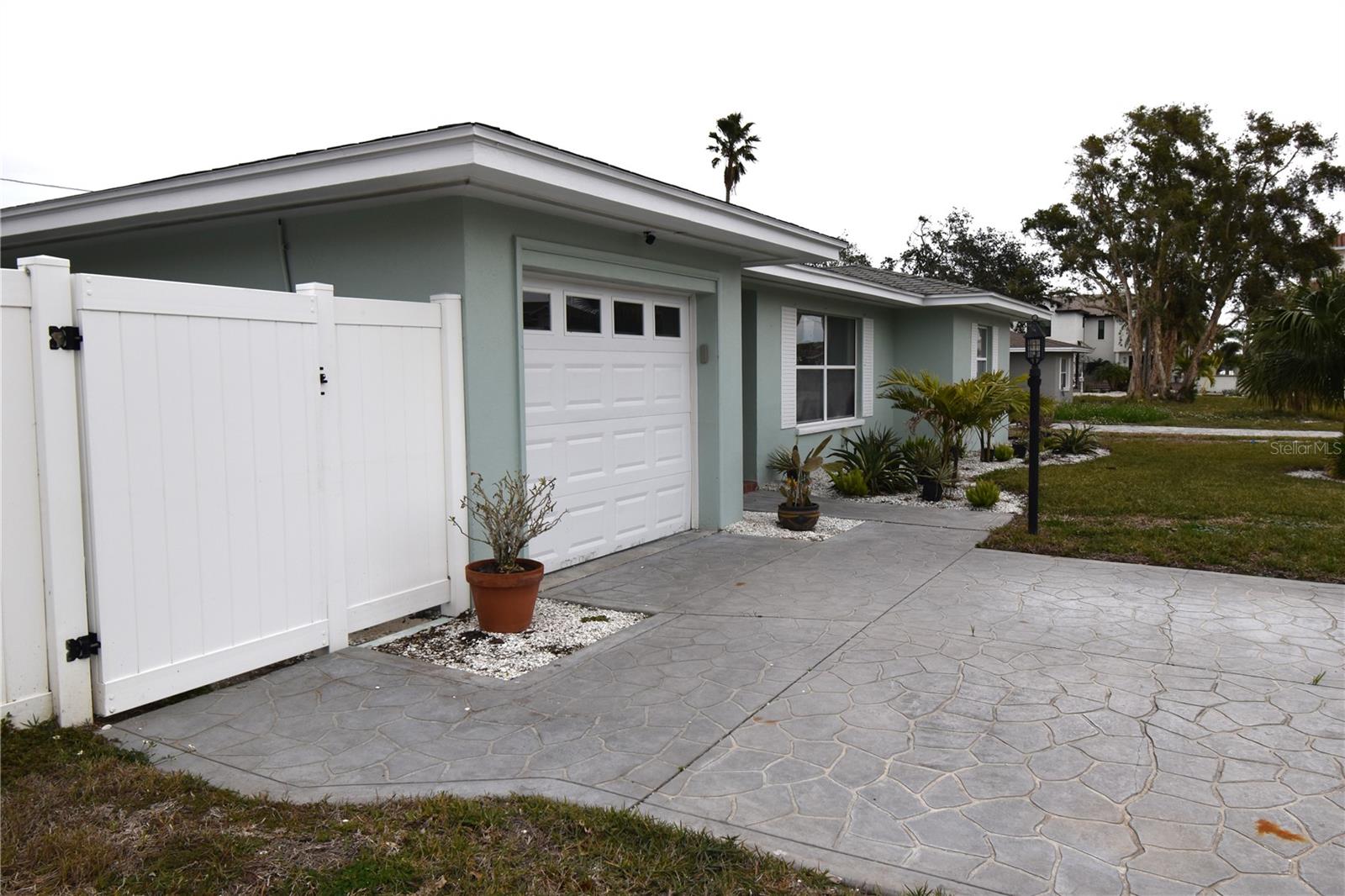 Front Exterior with stamped cobble  stone driveway