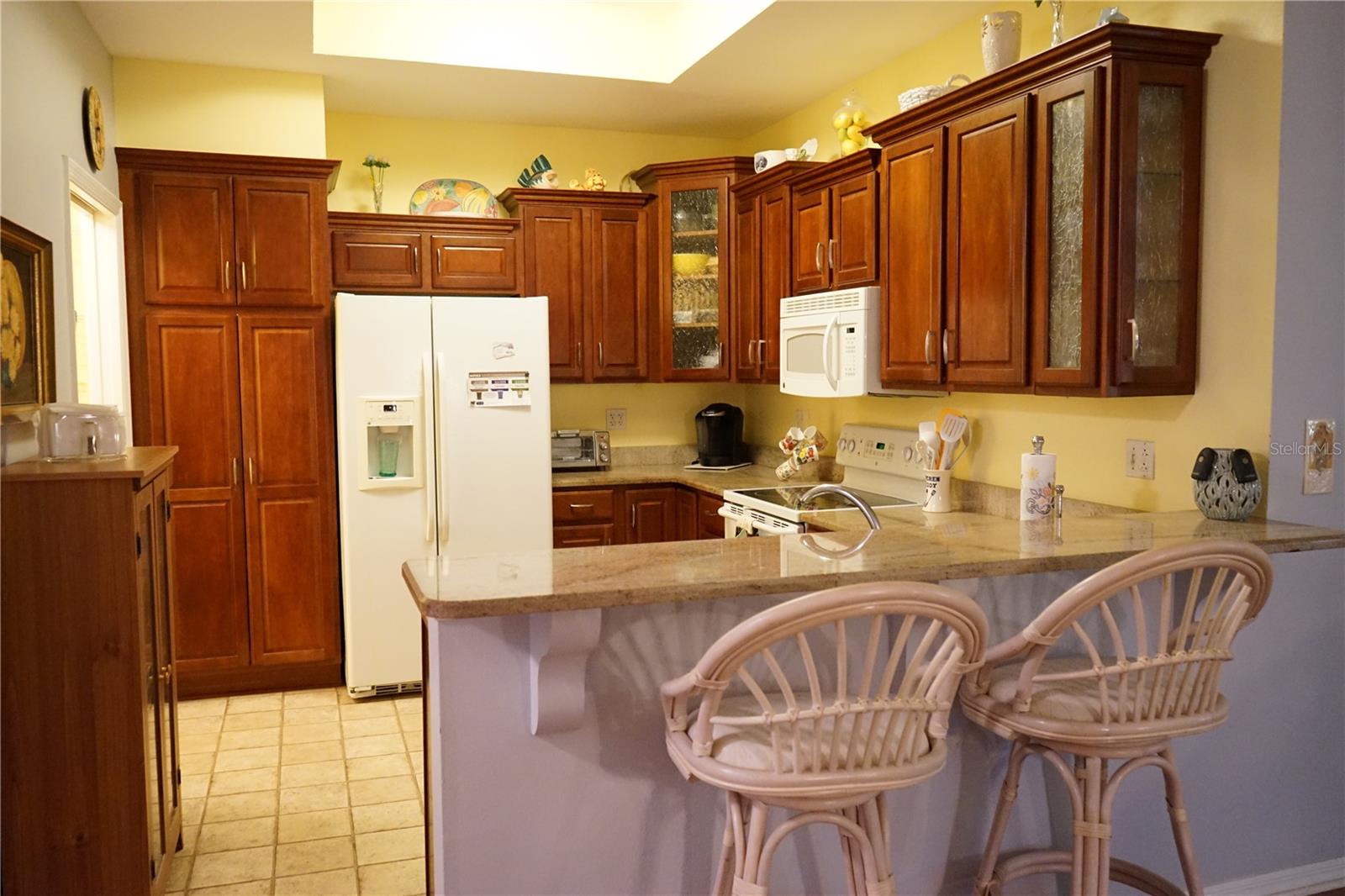 kitchen has breakfast bar