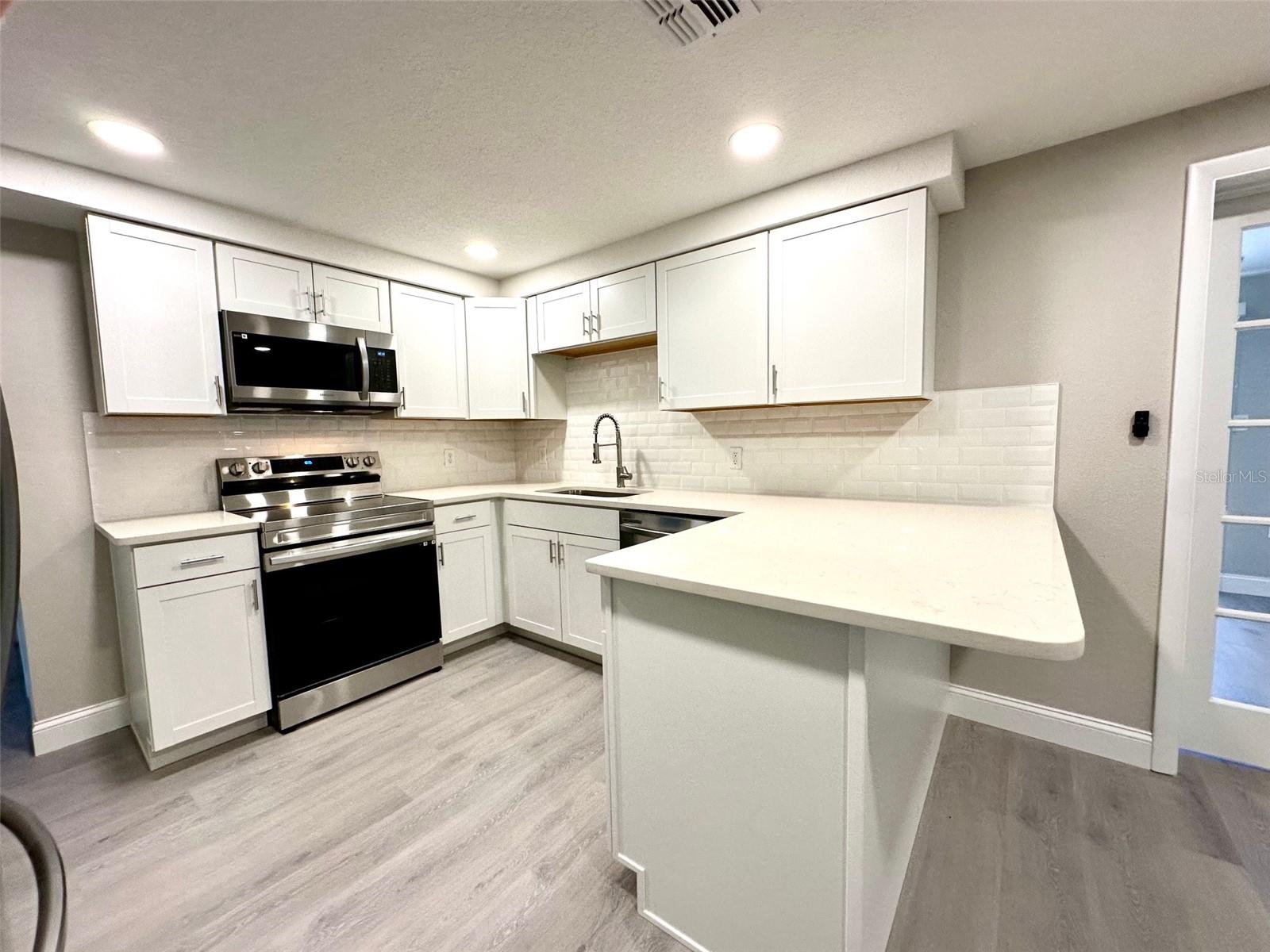 Beautifully updated kitchen