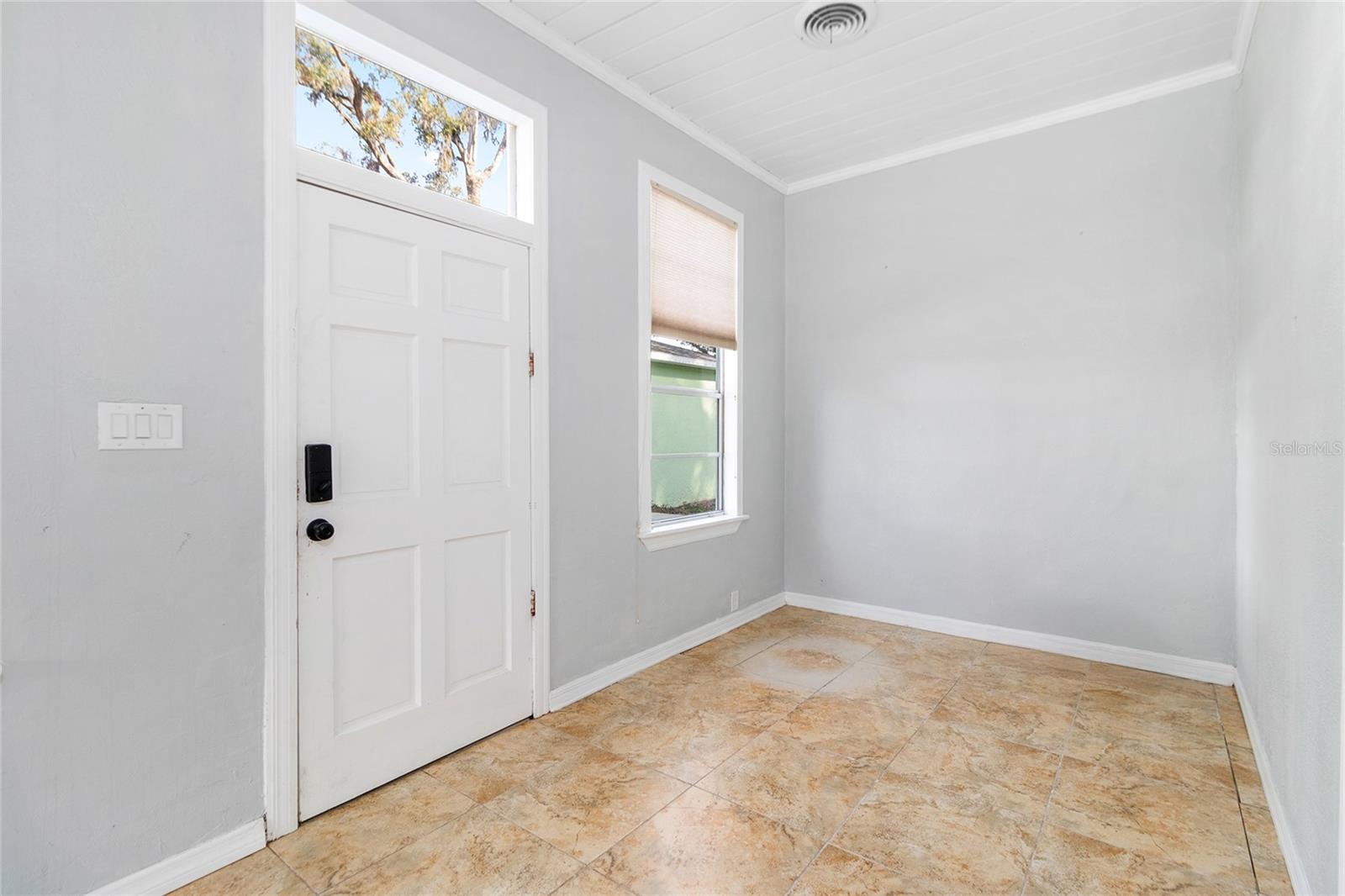 Front entrance with bonus room area to the left of entryway