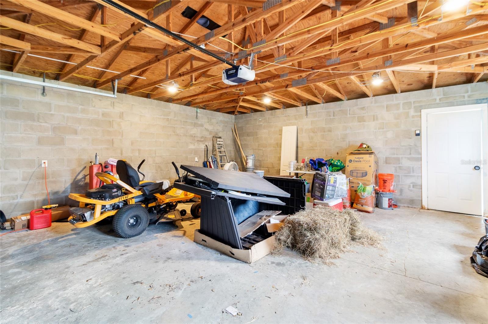 This home has a detached two-car detached garage. The garage is a great place to park your cars and store your lawn and garden equipment.