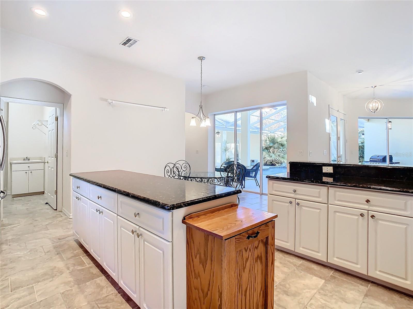 Additional photo of kitchen area