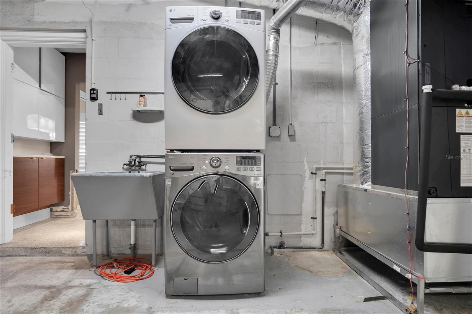 laundry in garage