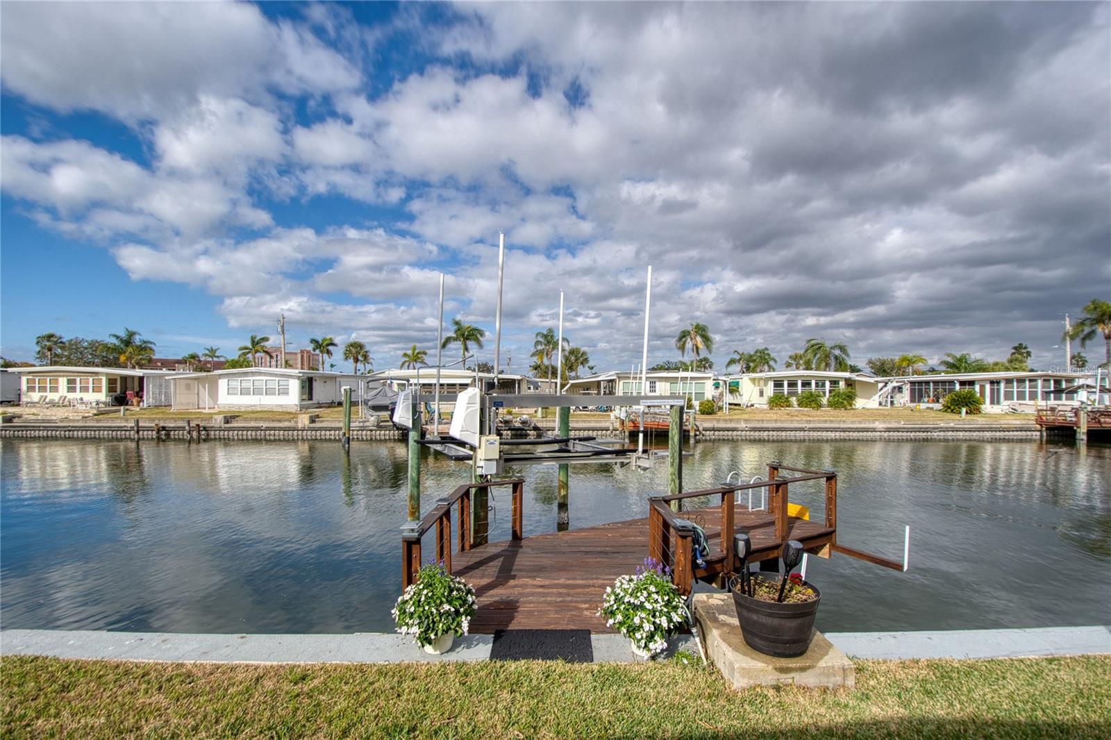 Dock and Lift