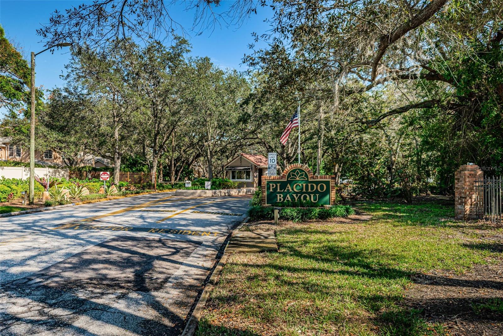 Front entrance to Placido Bayou