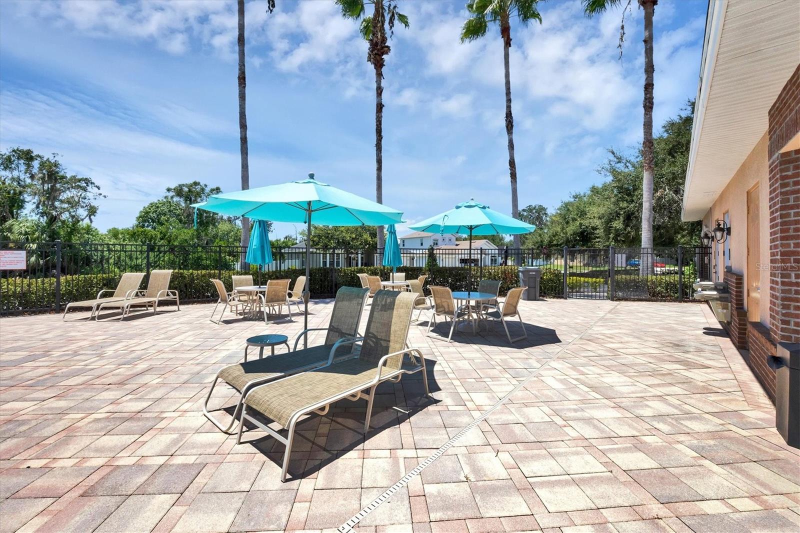 Community Patio/Sun Deck