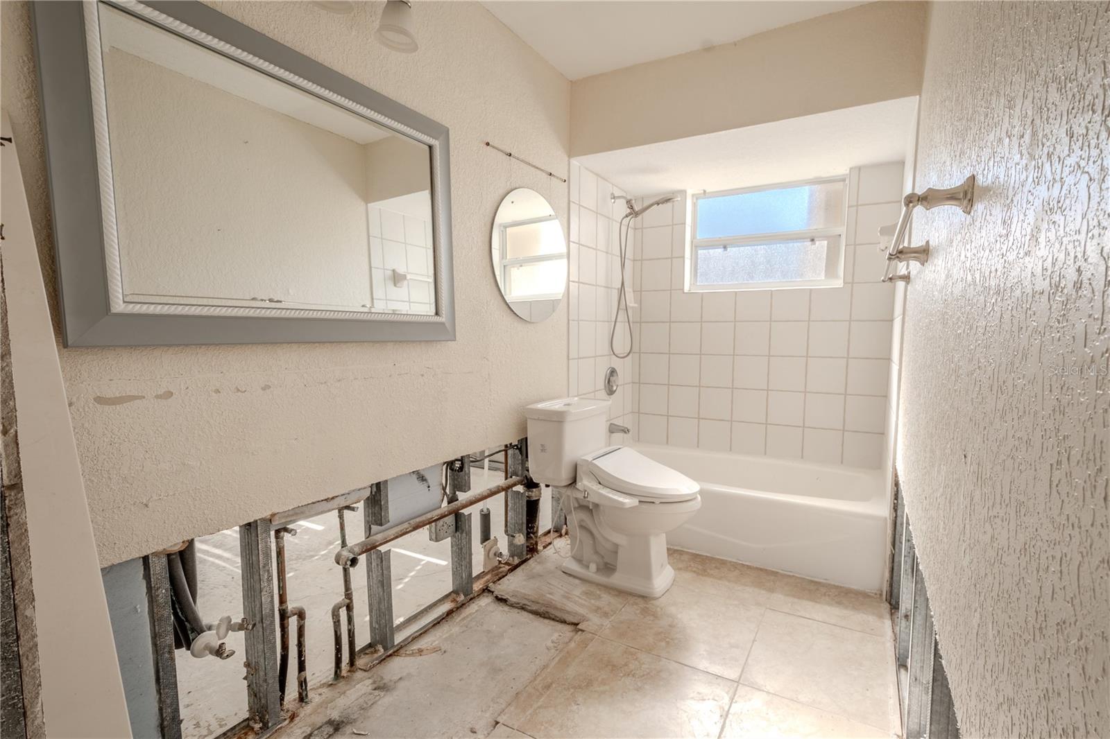 2nd bathroom