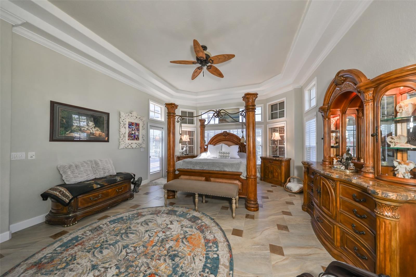 Ensuite Double Tray Ceiling, Porcelain Tile