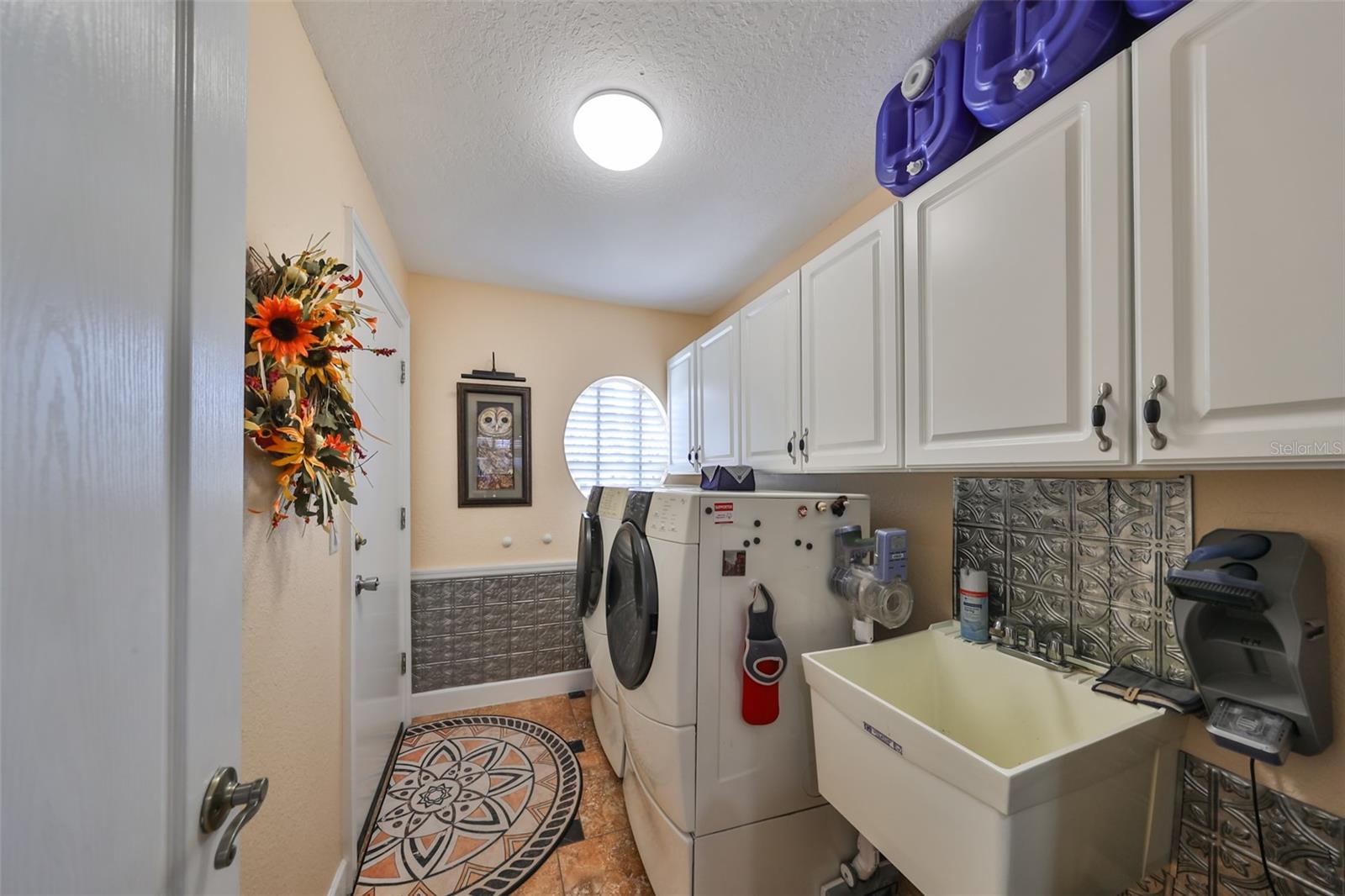 Laundry Room Storage Cabinets & Utility Sink