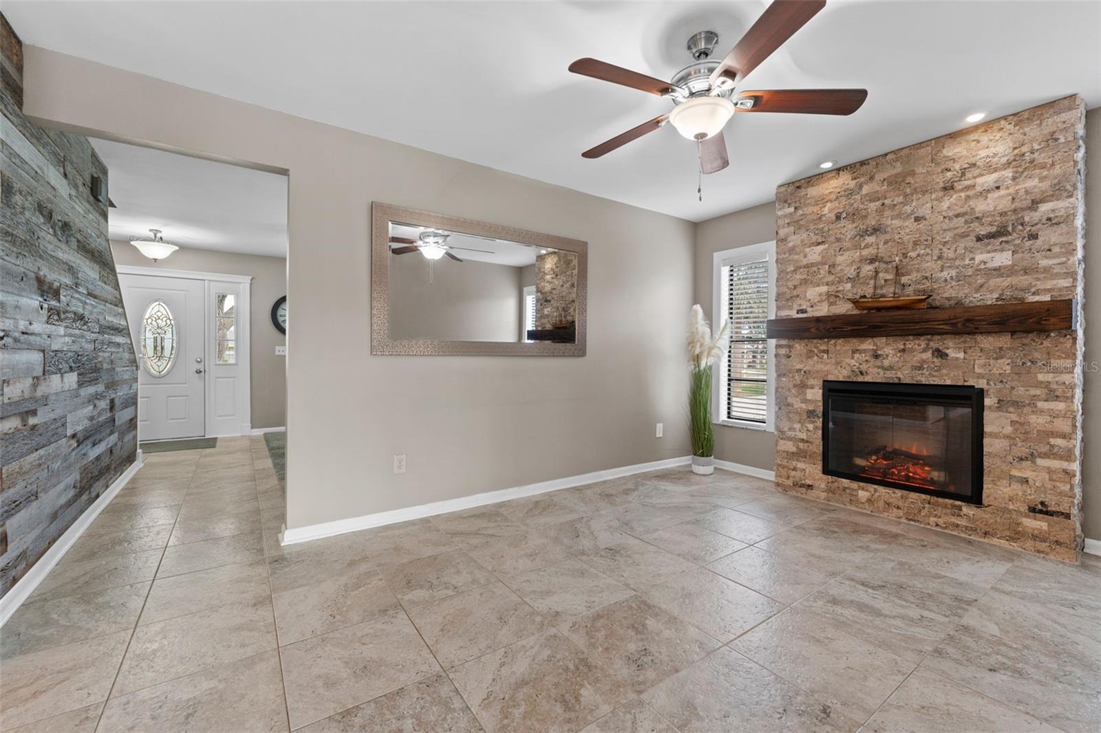 Sitting area /dining / kitchen combo