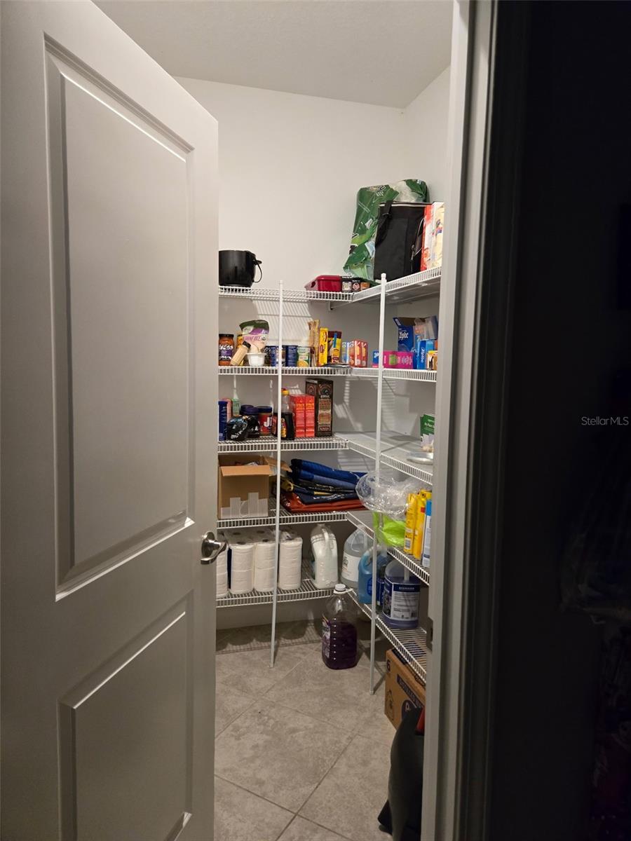 WALK IN PANTRY