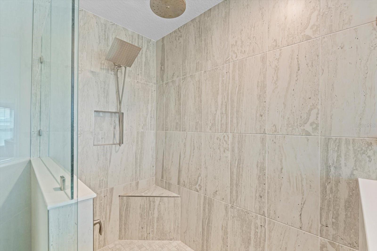 Walk-In Rain Shower in Master En Suite