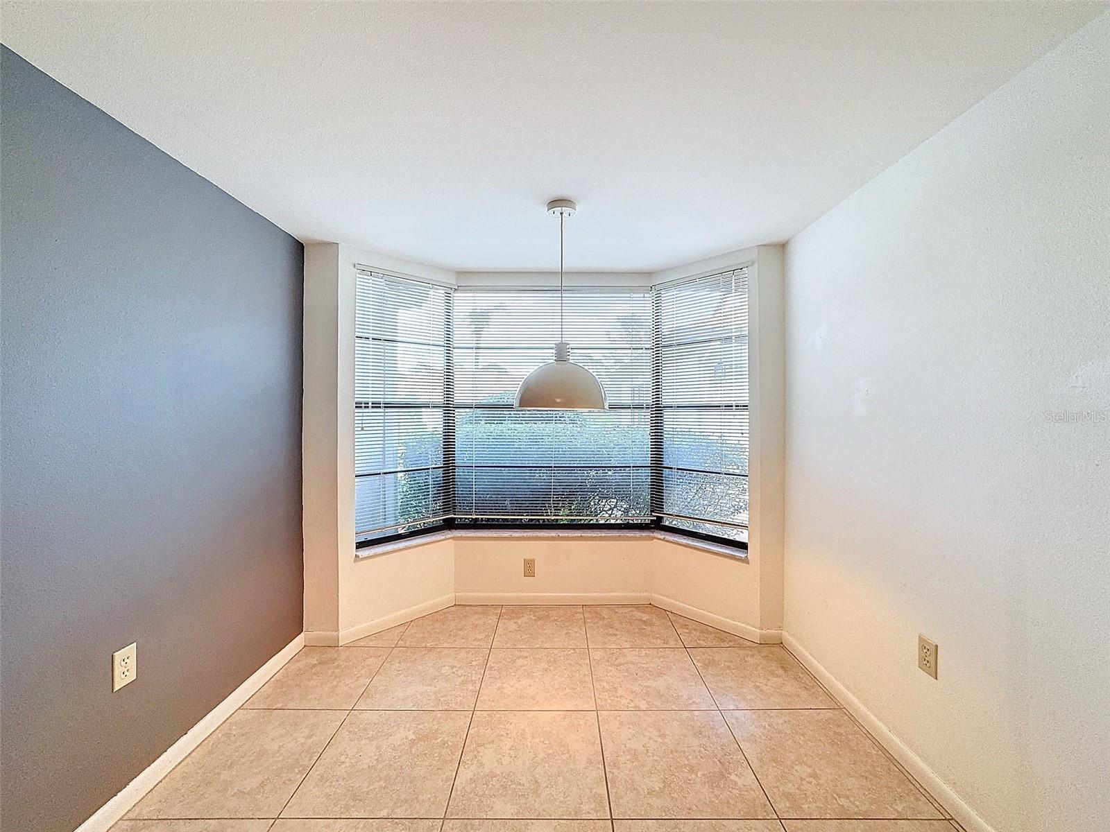 Kitchen Dinette with bay window