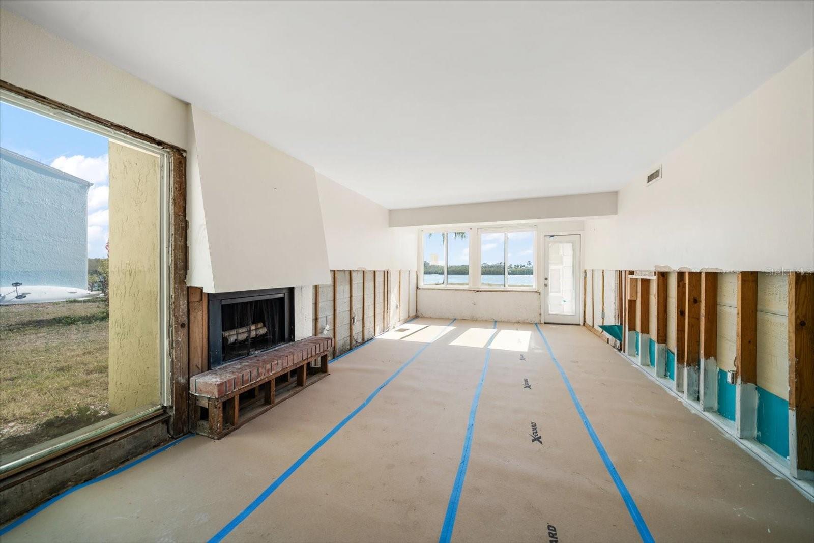 LIVING ROOM DURING REMEDIATION