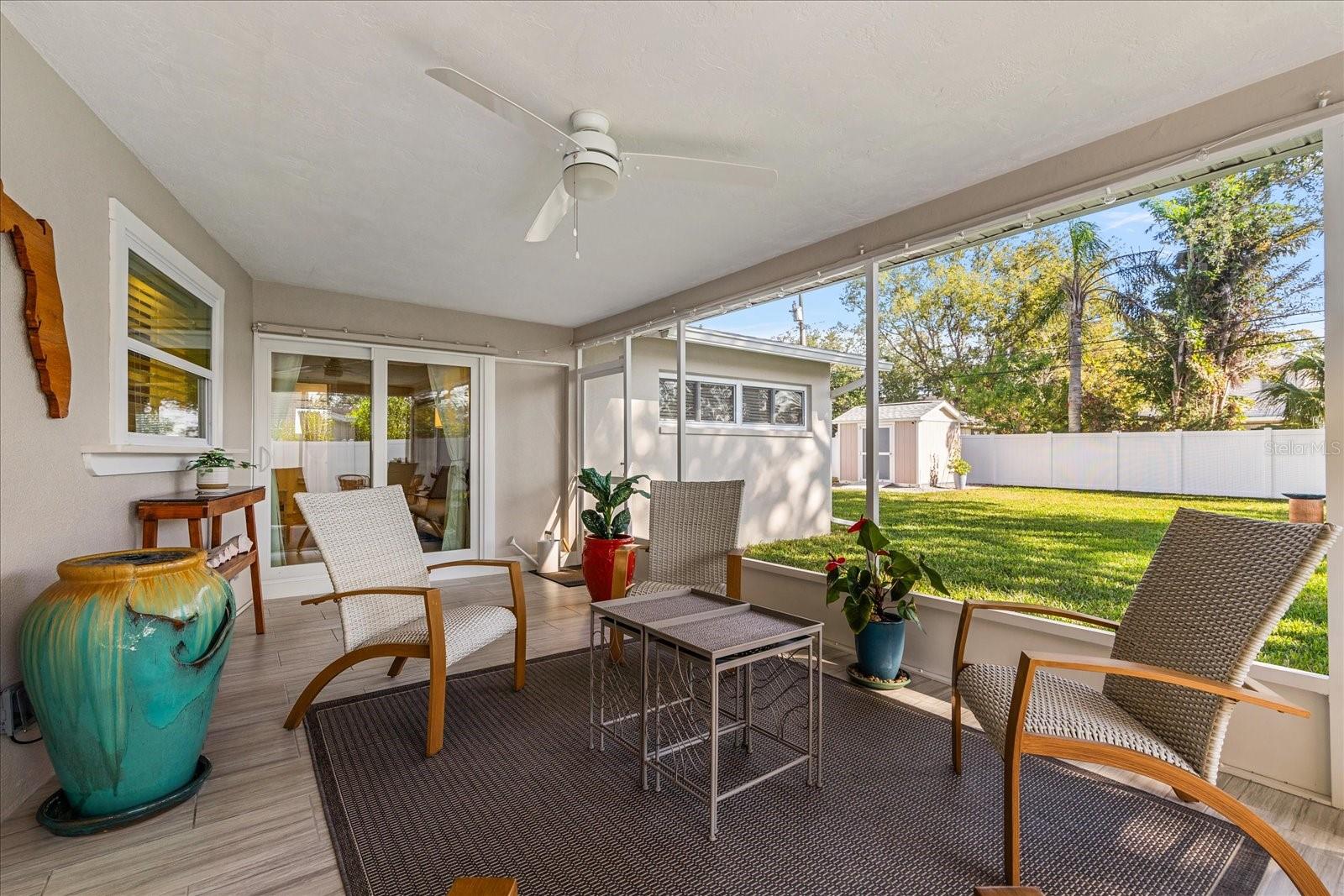 Screened-in Lanai with porcelain tile