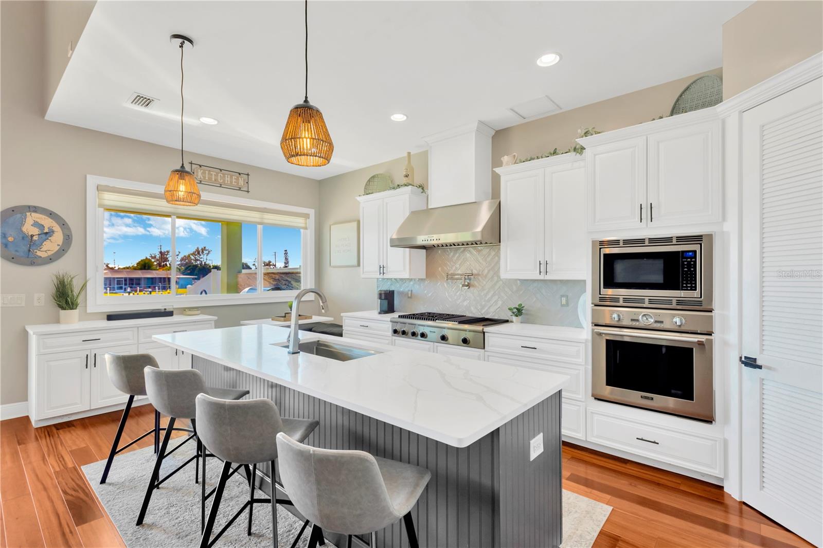 Kitchen View! Stainless THERMADOR Range Top, Vent Hood, Wall Oven & Microwave!