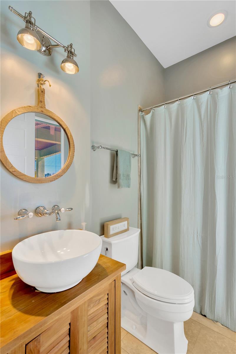 Bonus/Flex Room En-Suite Bathroom, Which Makes For The Perfect Available Pool Bath As Well!