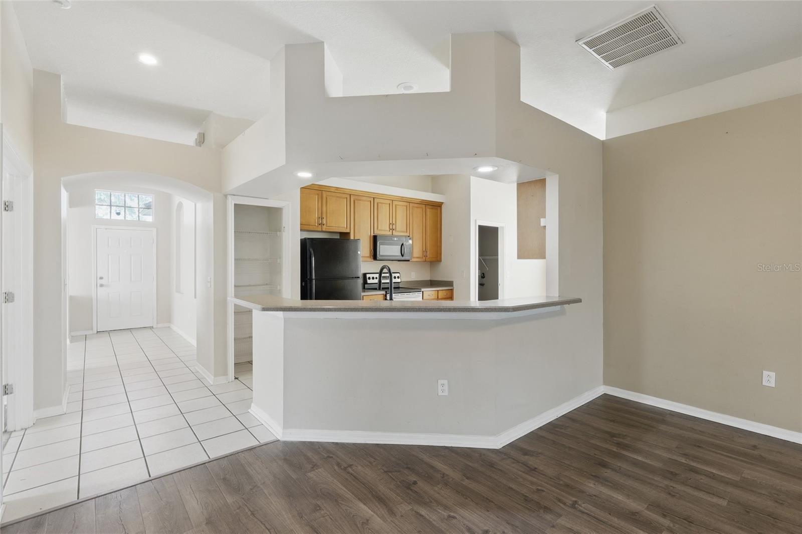 Family Room,Kitchen hall and front door