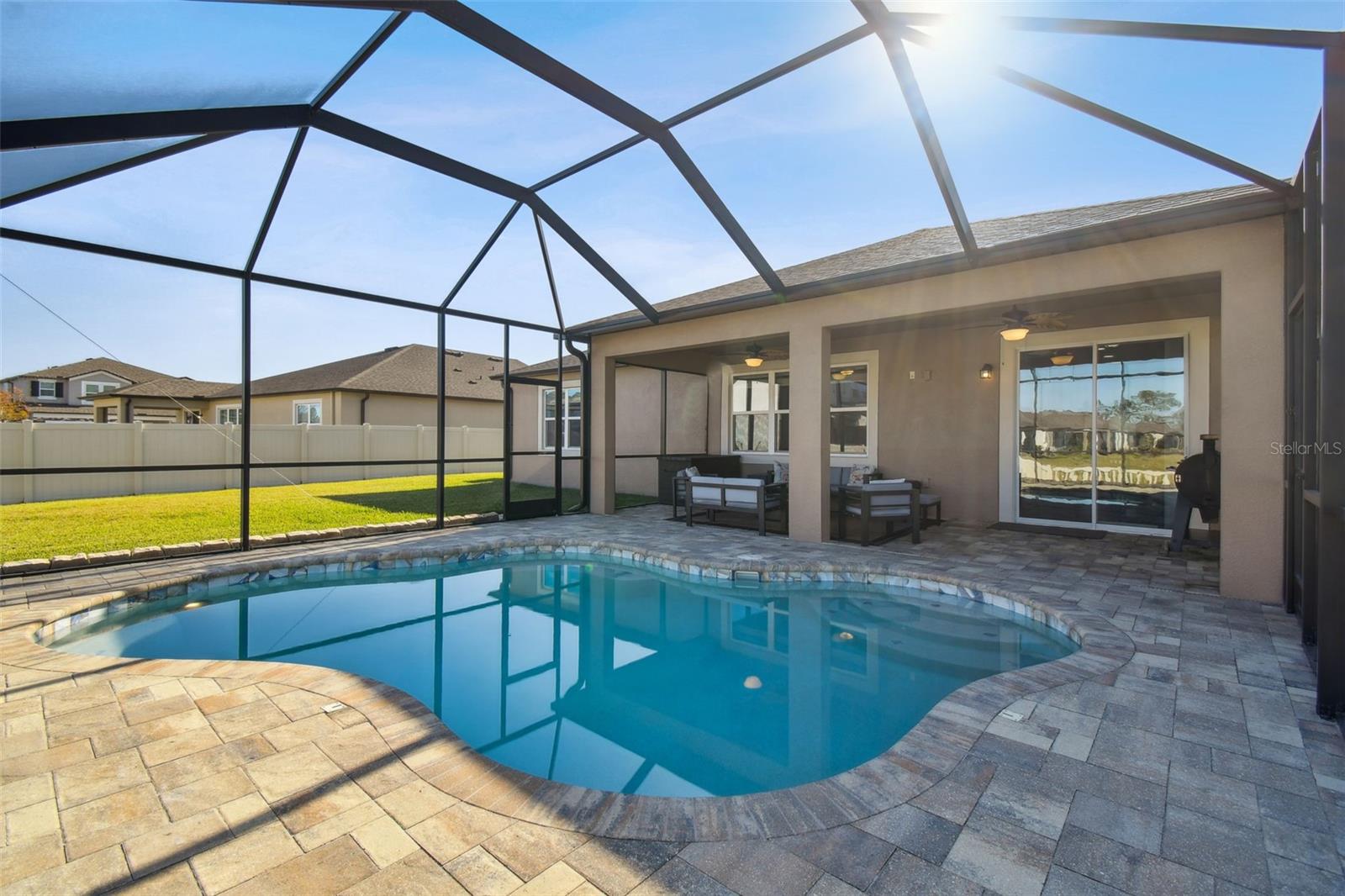 Heated pool with spa-jets