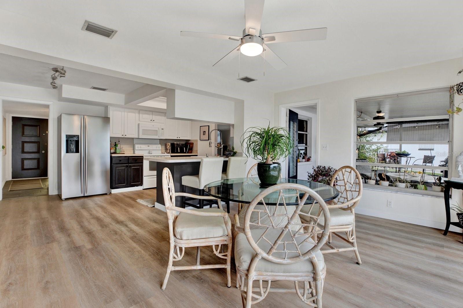 Kitchen & Dining Room