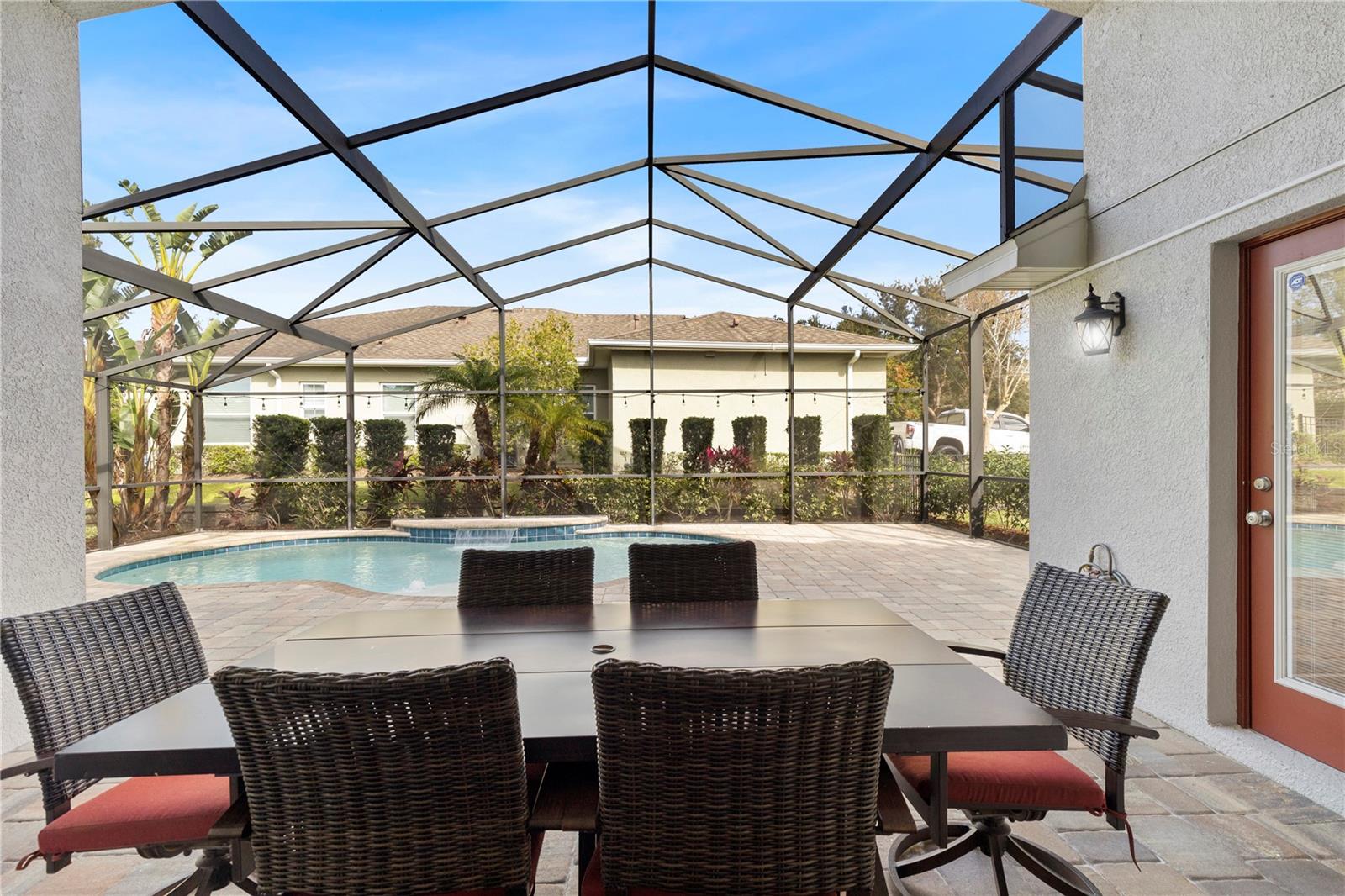 Lanai Dining Area