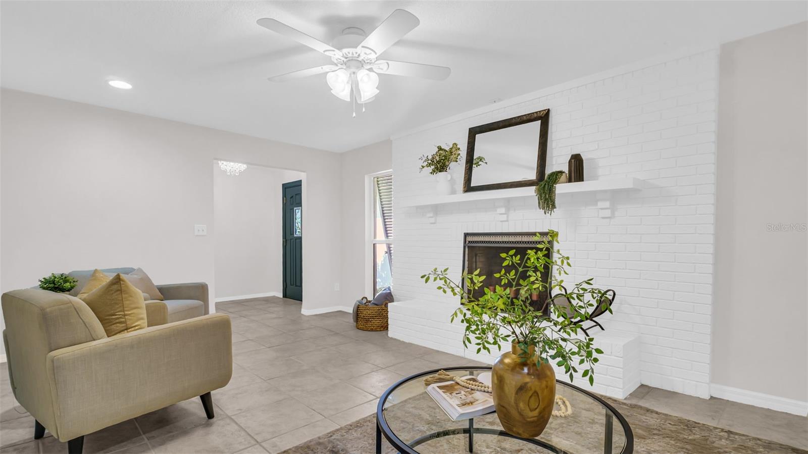 Spacious living room with fireplace