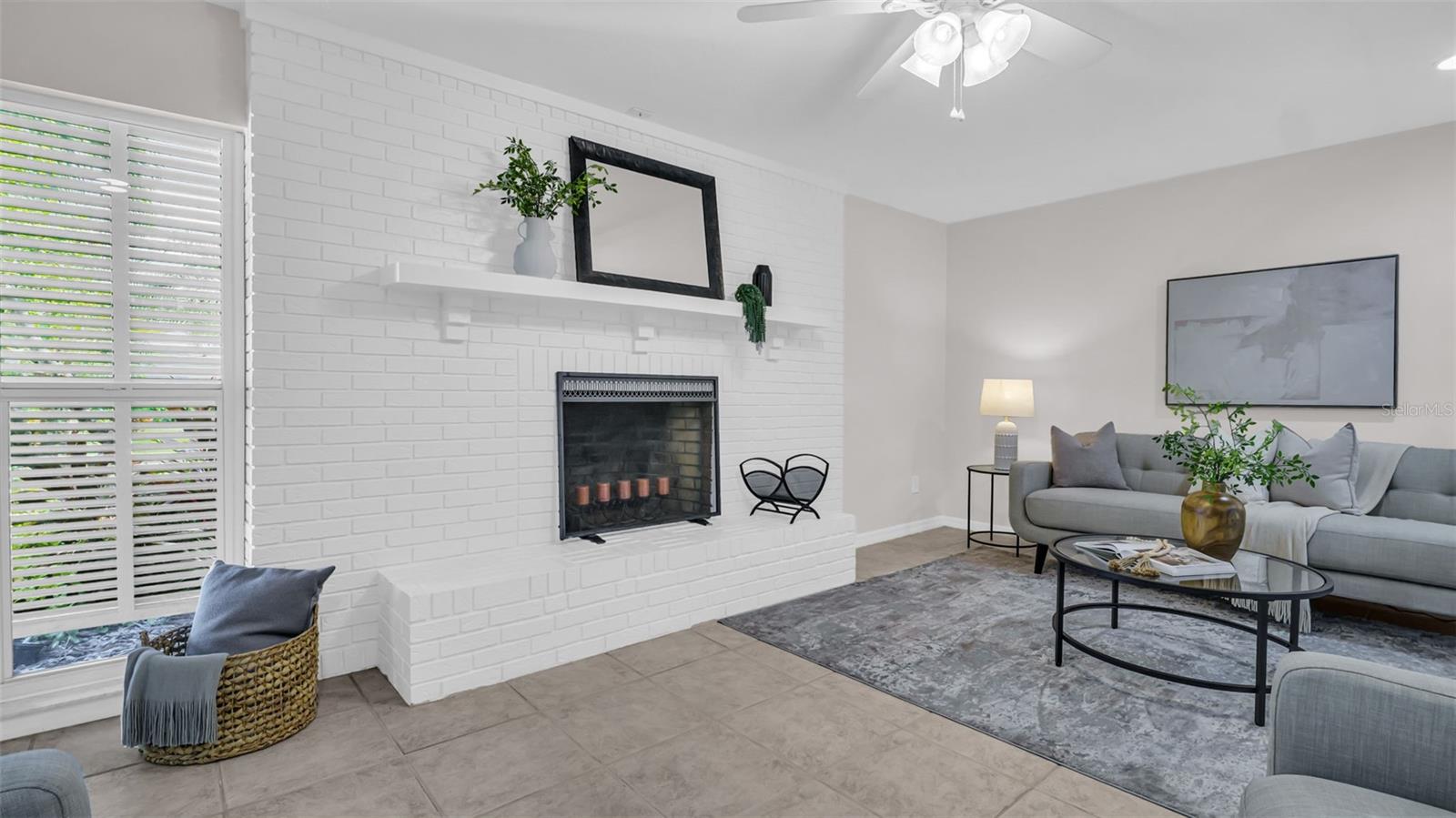 Spacious living room with fireplace