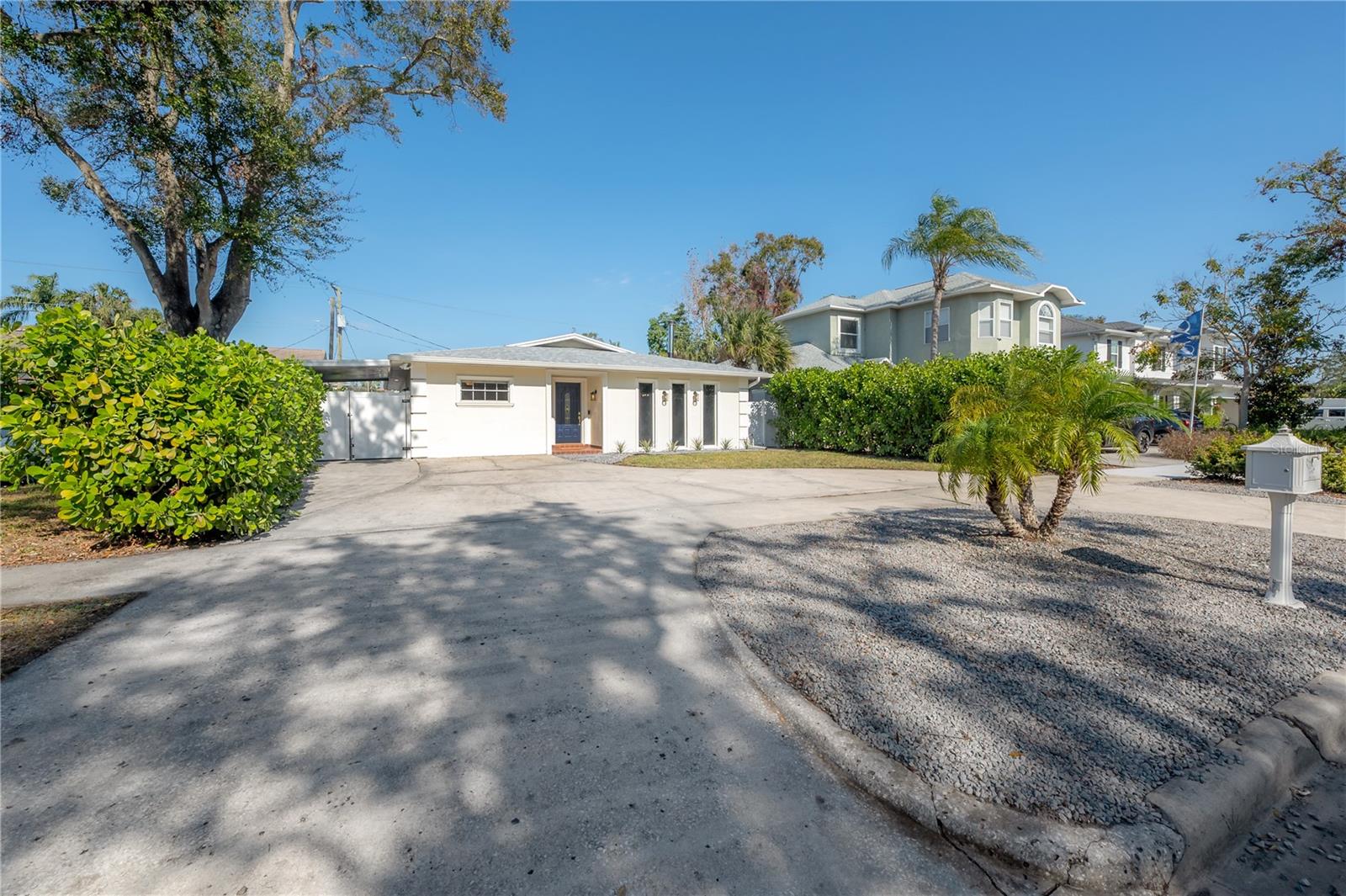 Circular Driveway AND CarPort