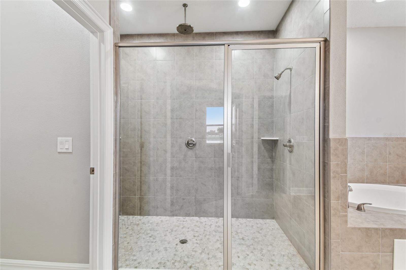 EXAMPLE ANOTHER FINISHED H OME PRIMARY BATH