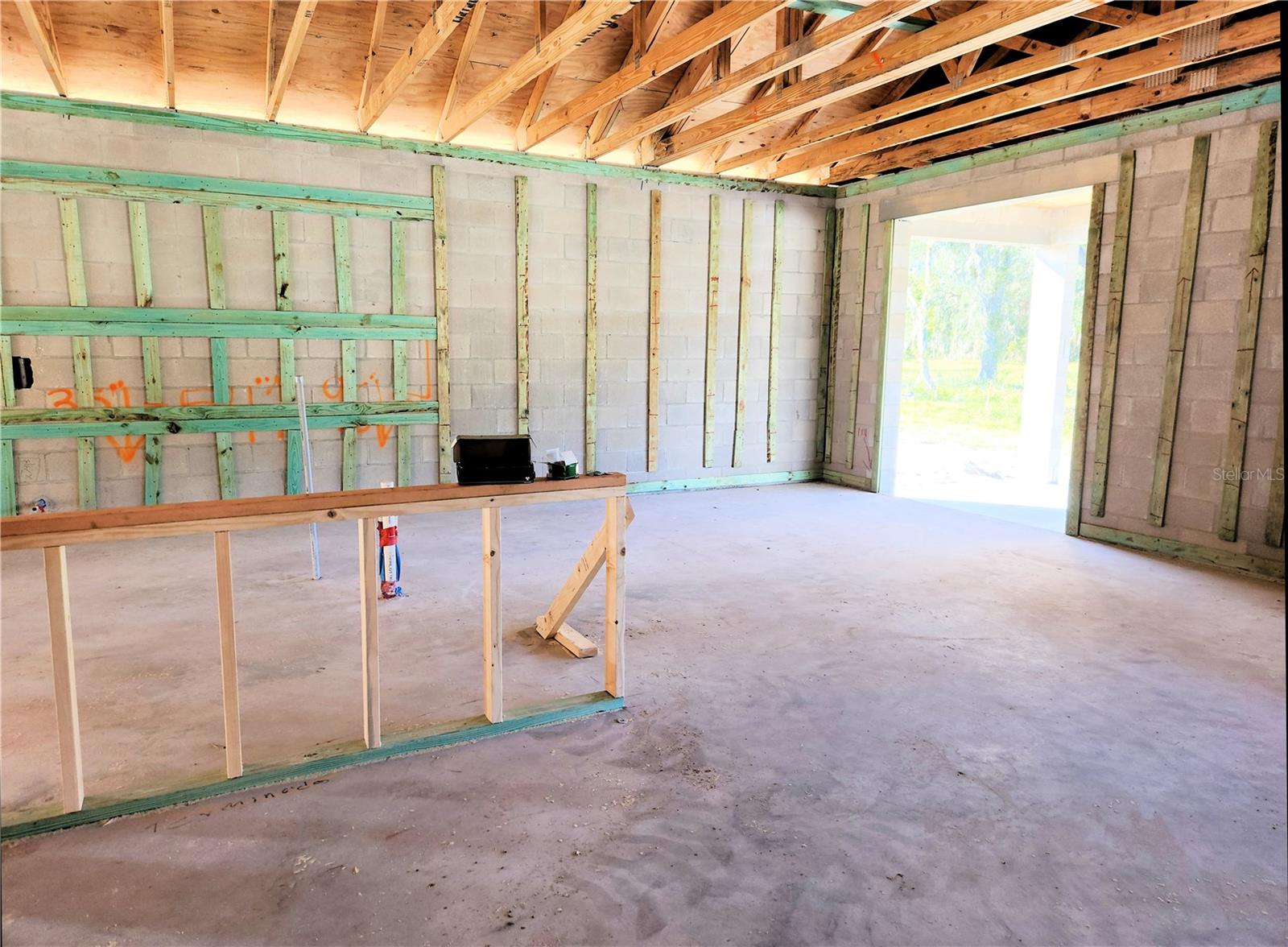 JAN 15  PICTURE KITCHEN AREA