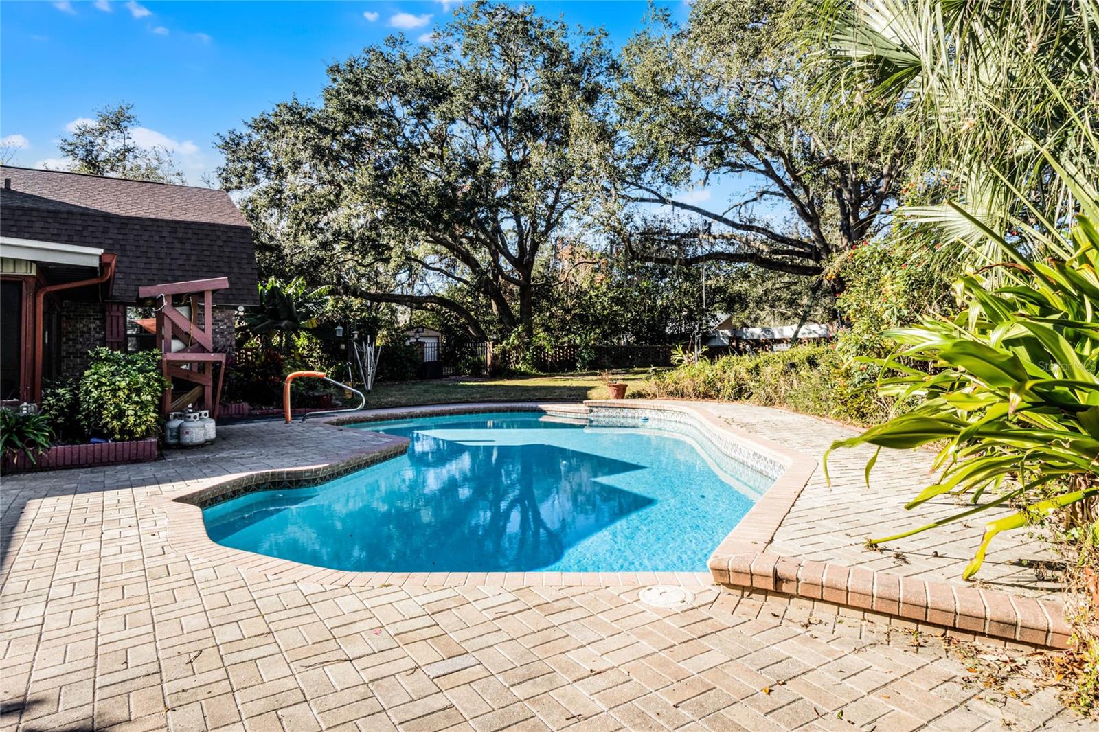 Great outdoor inground pool!