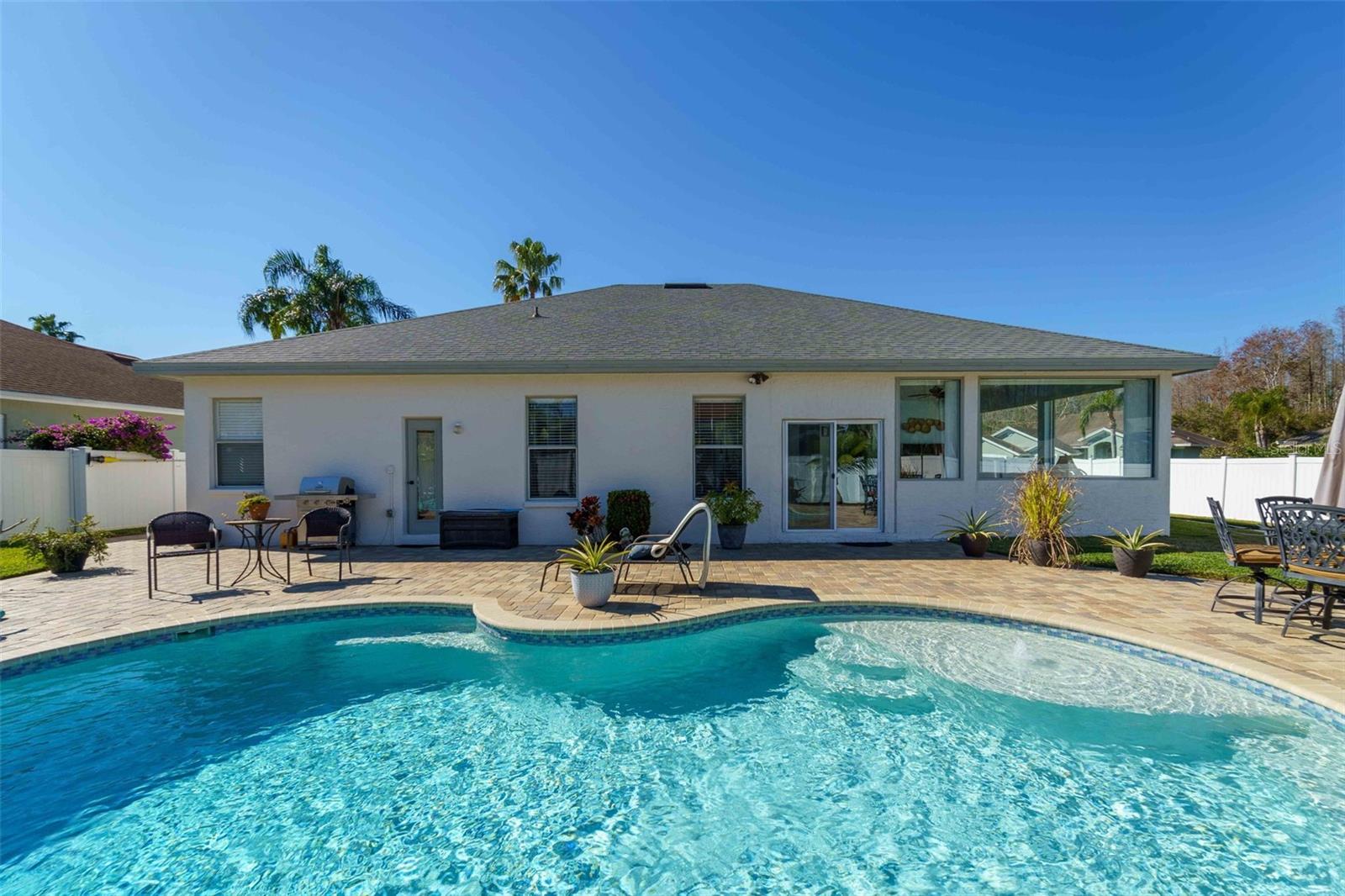 Backyard/Pool