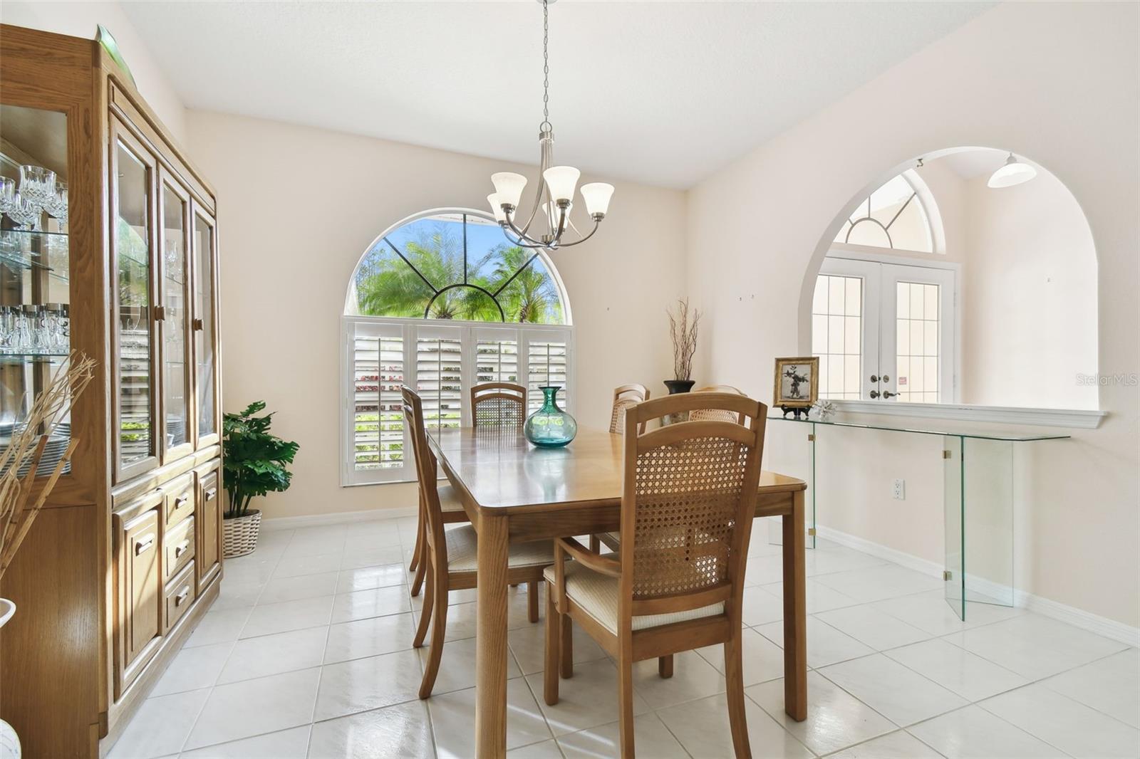 dining room could double as a home office