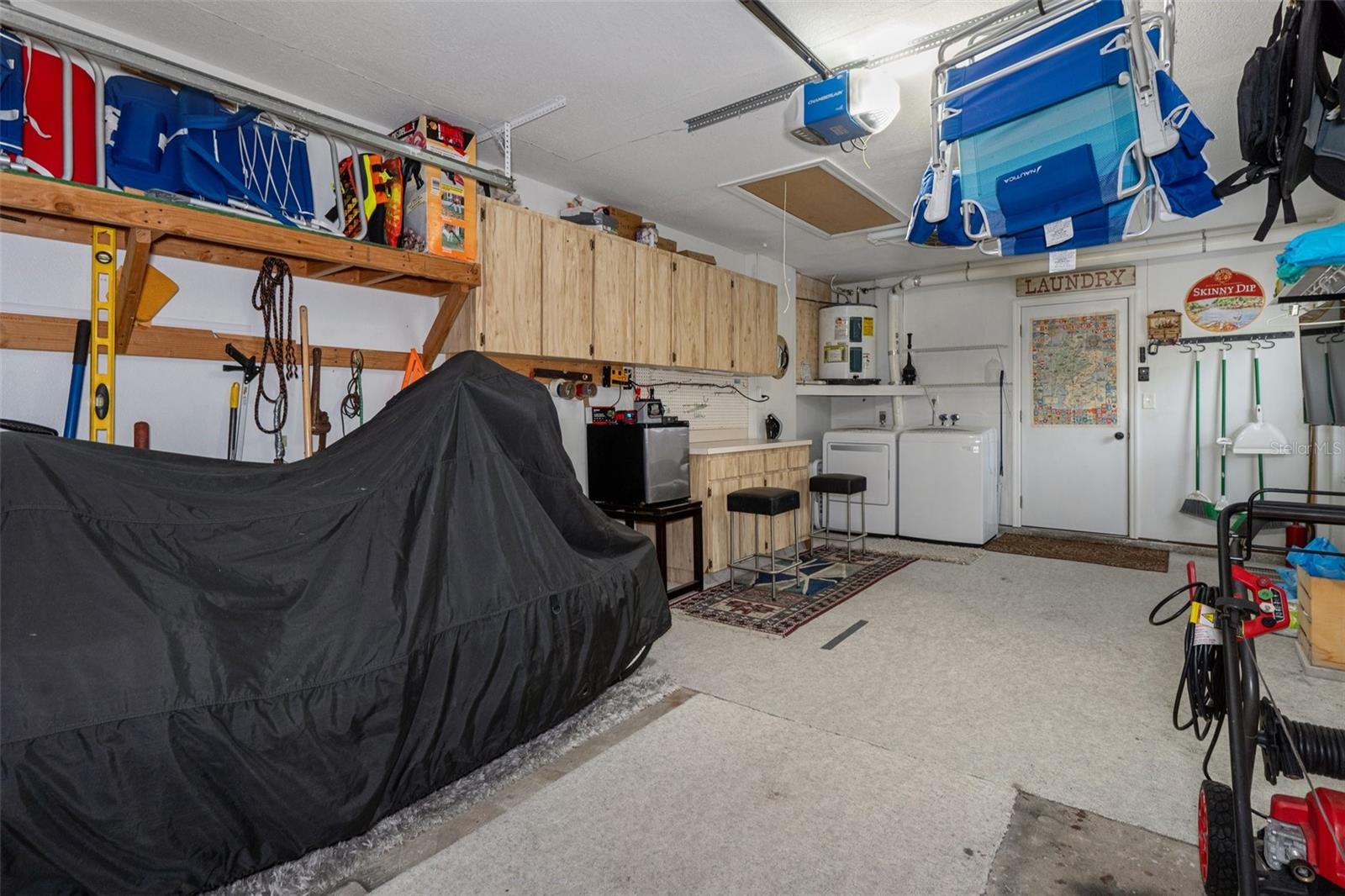 Garage with Work Space and Washer/Dryer