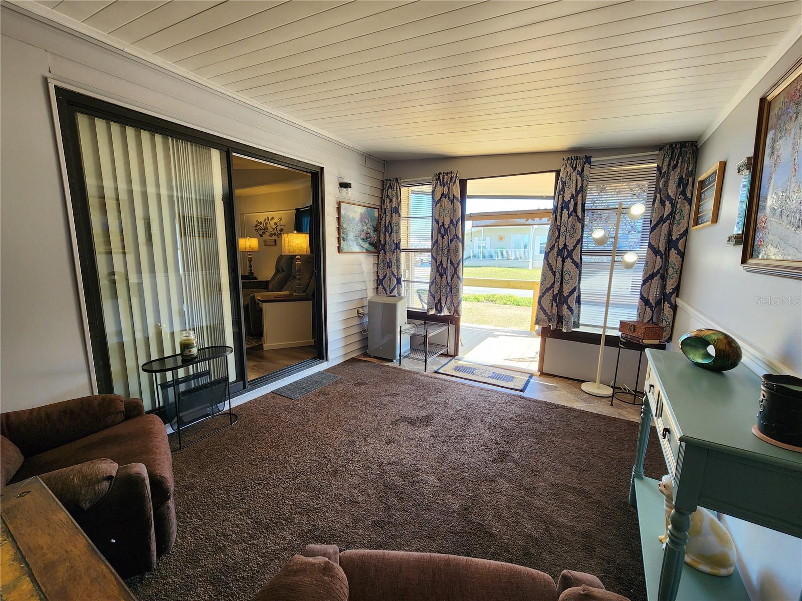 Florida room & sliding glass door to Living room.