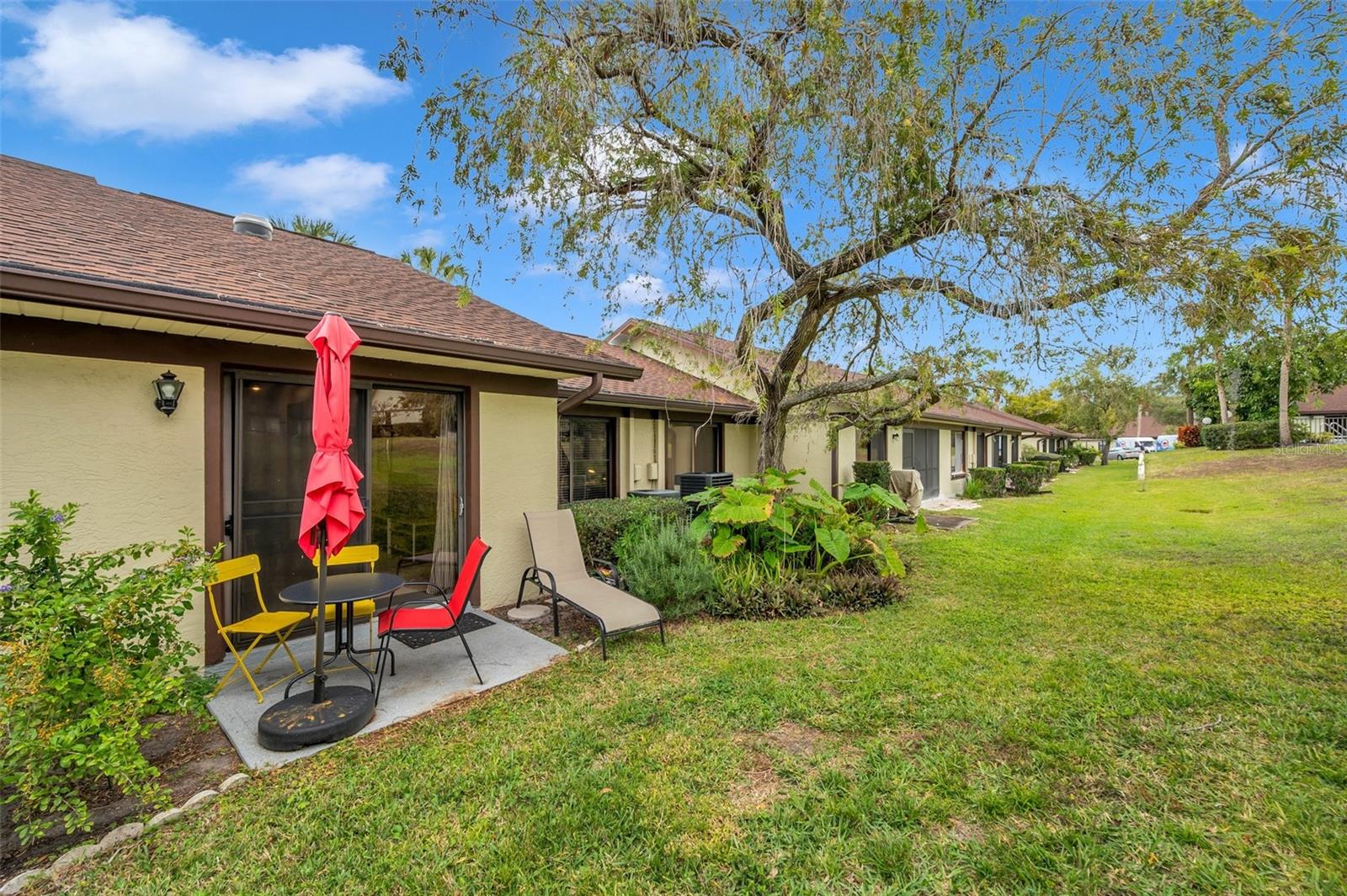 Out back...another space for relaxing and enjoying the Florida sunshine!