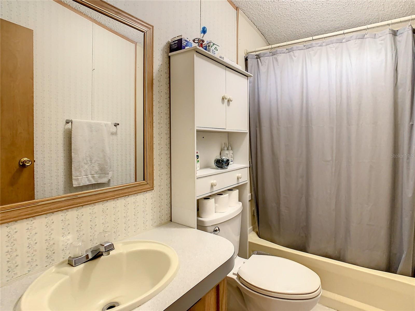 2nd bathroom