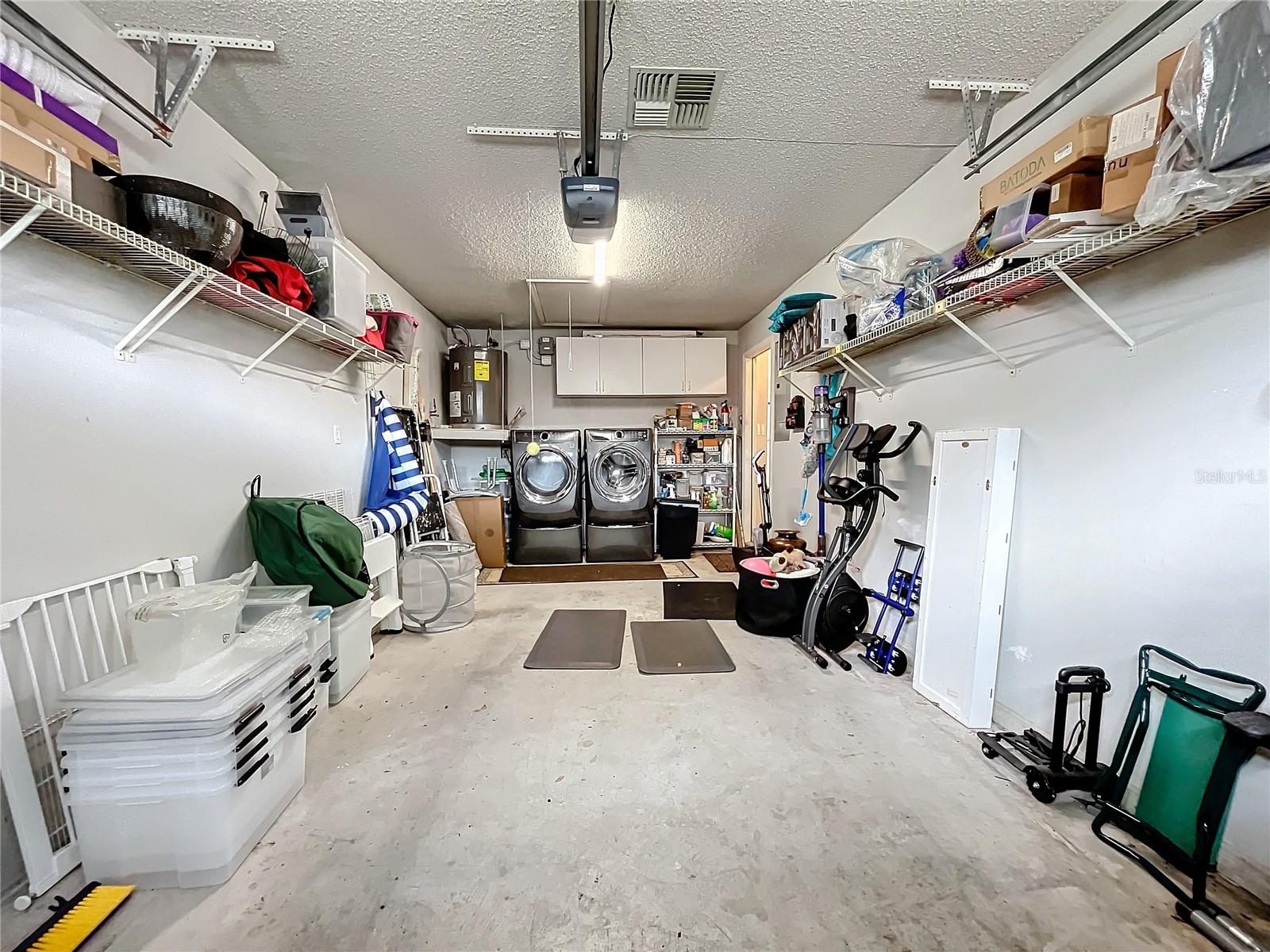 Garage - Washer/Dryer