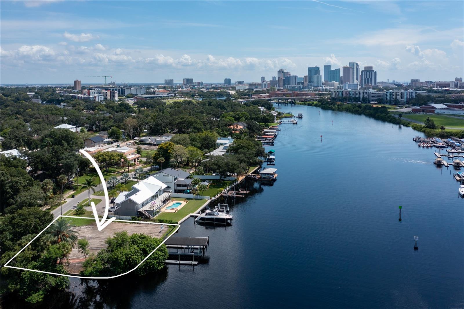 prime location in downtown Tampa Ridgewood Park