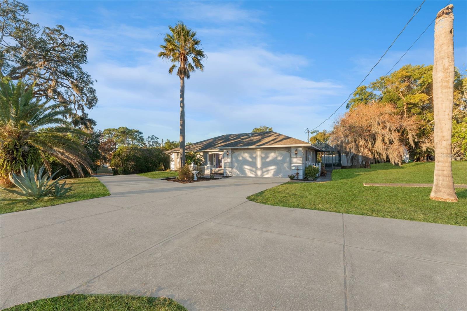 Oversized Lot and Large Driveway!