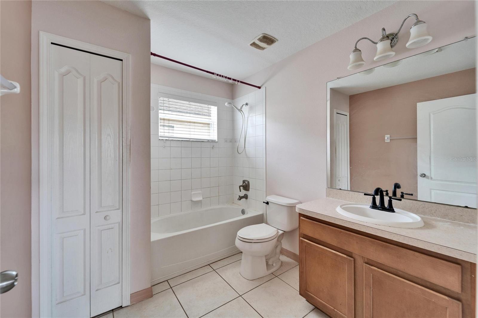 2nd Bathroom