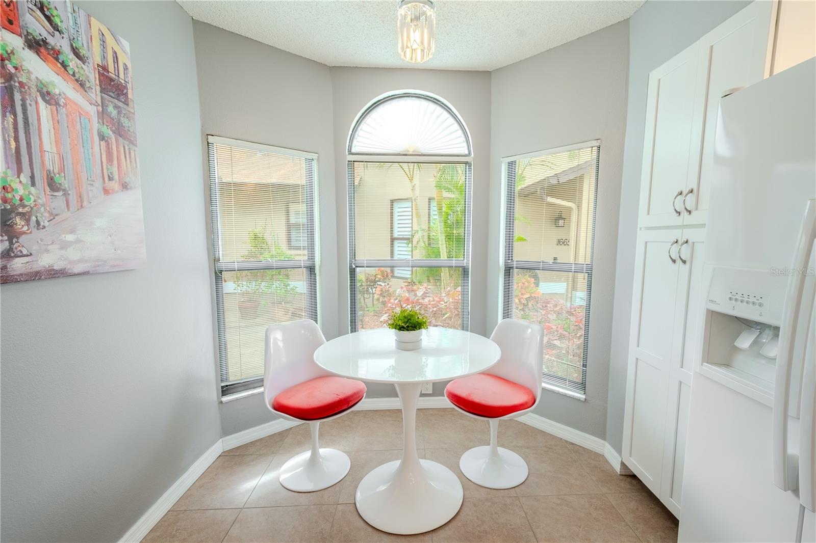 A charming and cozy breakfast nook.