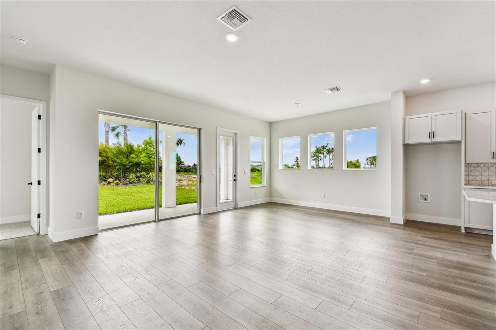 Family & Dining Room