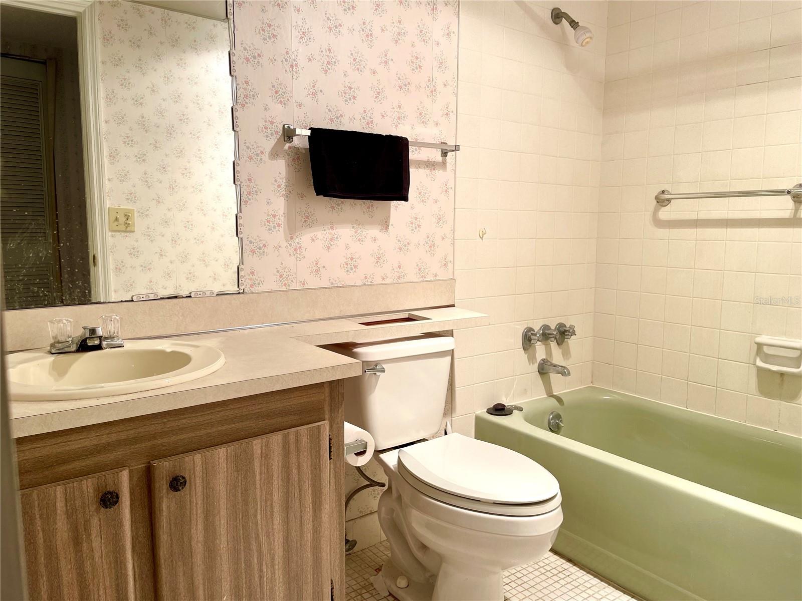 2nd bathroom