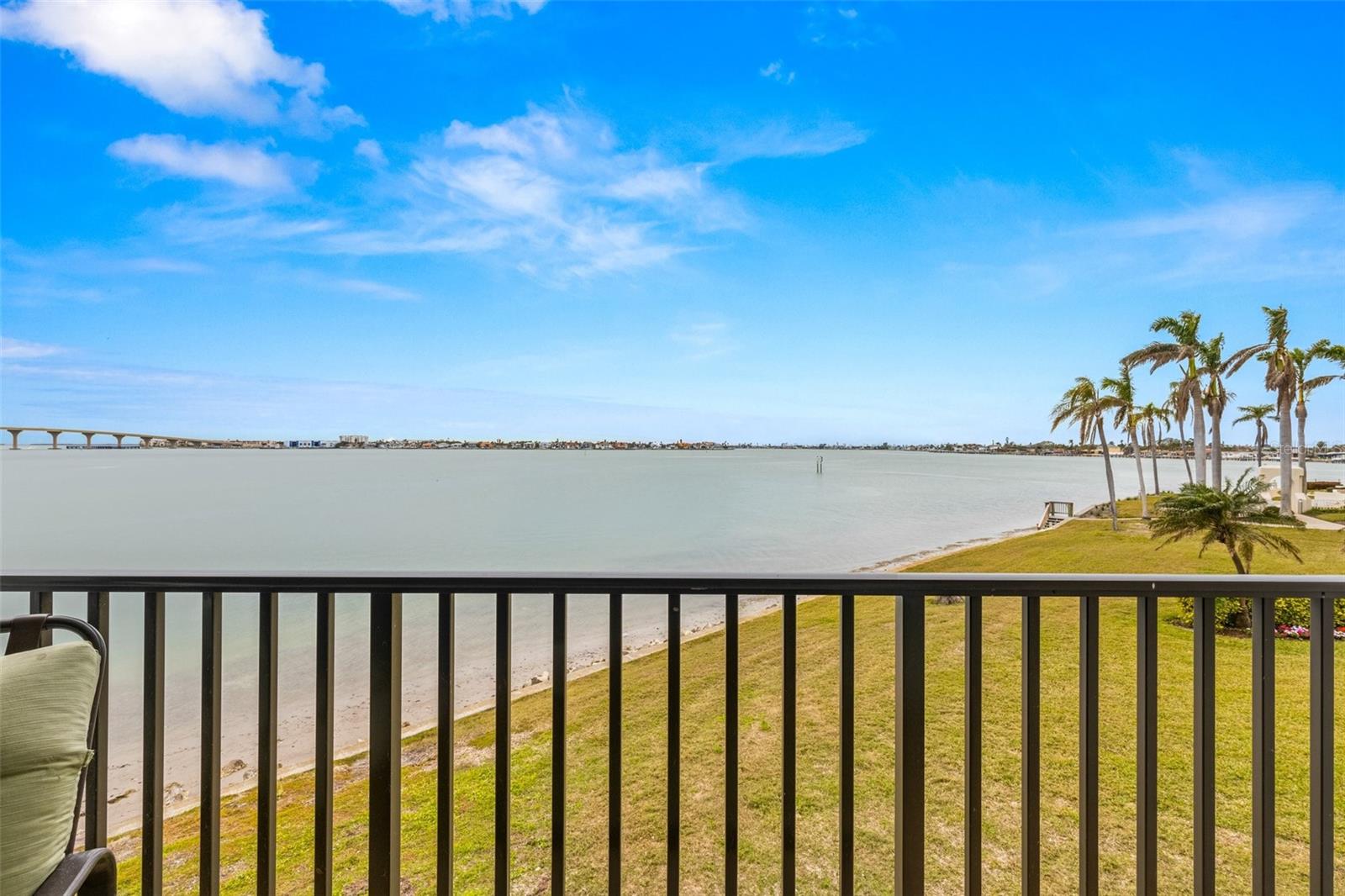 Unobstructed Views of water/Skyway Bridge