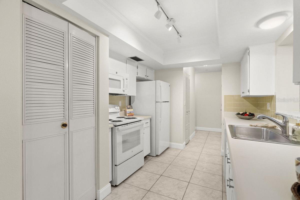 Closet Pantry