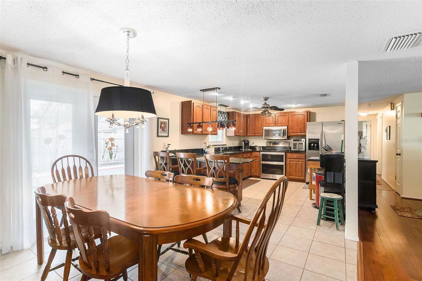 Kitchen and dining room combo