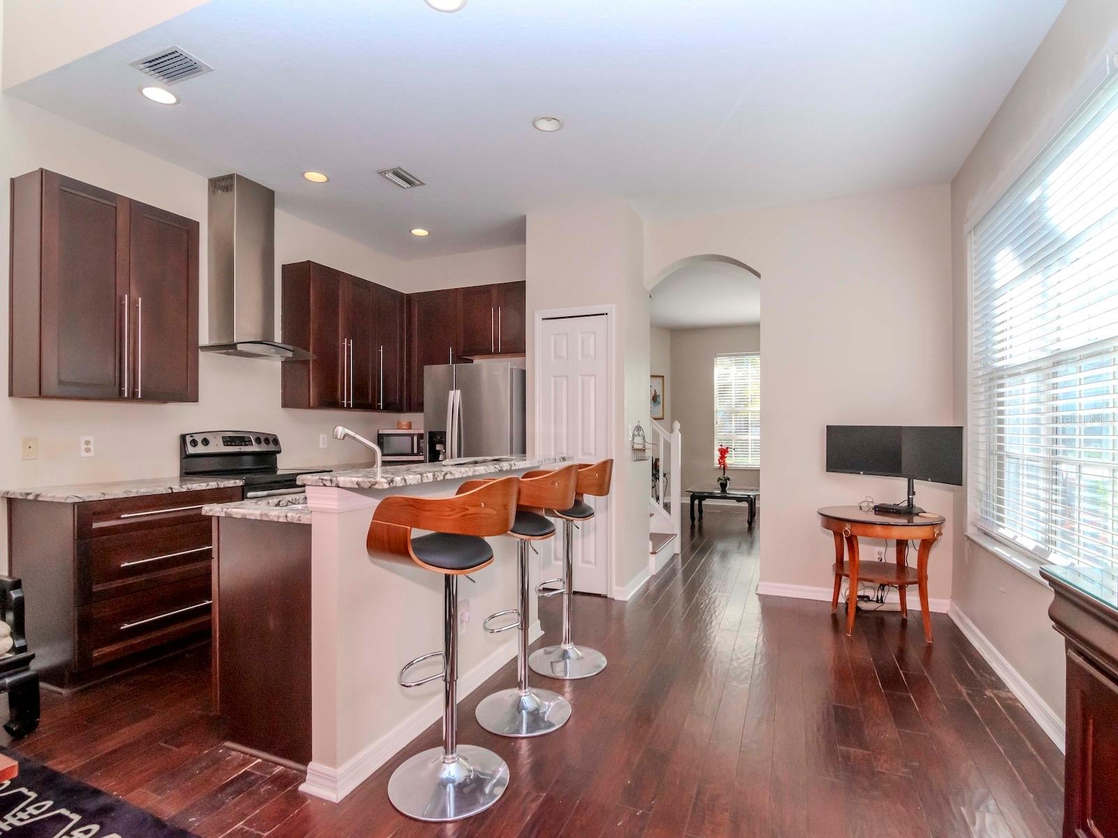 kitchen eating area